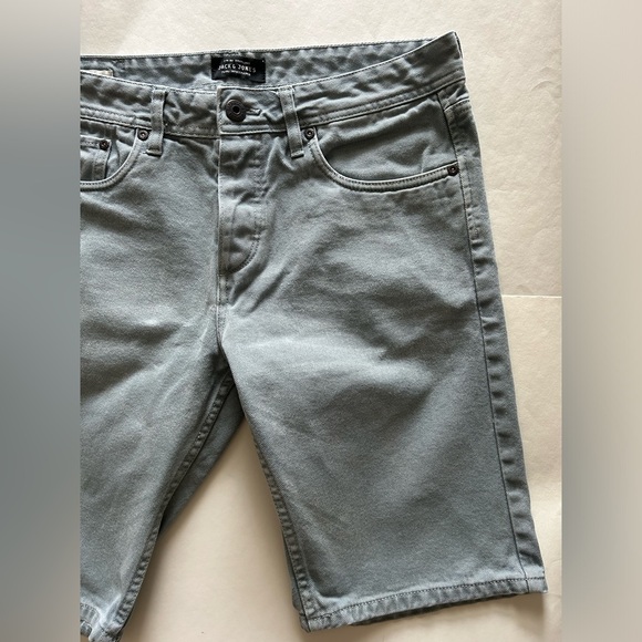 Jack & Jones Denim Shorts 🩳 - Picture 3 of 7